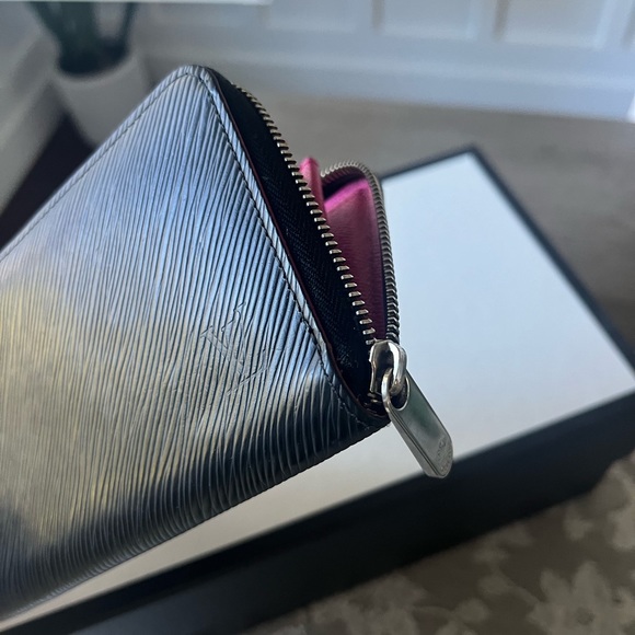 Louis Vuitton Epi Zippy Pink wallet 🩷 - Picture 4 of 6